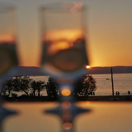 Galaxy 4* Naxos City